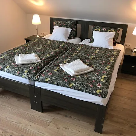 Case de vacanță Tanuhegyek Kaptalantoti