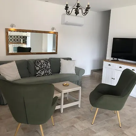 Tanuhegyek Case de vacanță *